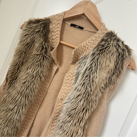 H&M Faux Fur Long Cardigan Seater Vest Cableknit Detailing Medium - Picture 3 of 6
